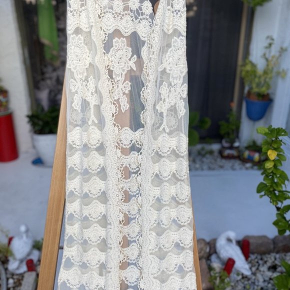 Demanding Embroidered Lace Beige Long Vest Cardigan M . - Picture 9 of 13